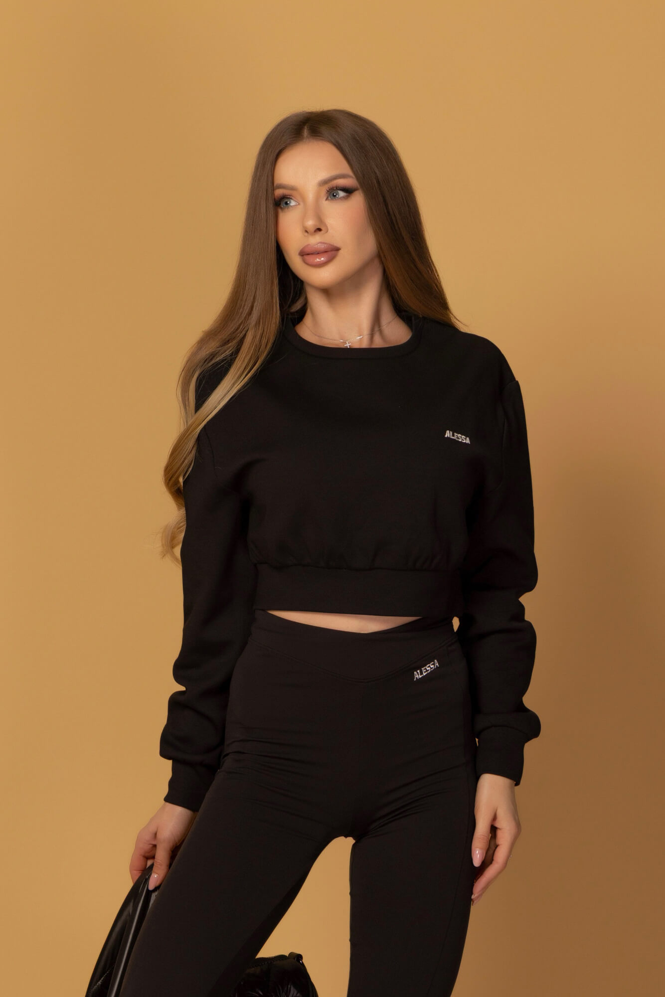 Everyday Energy Къса Спортна Блуза - Black - Изображение 15