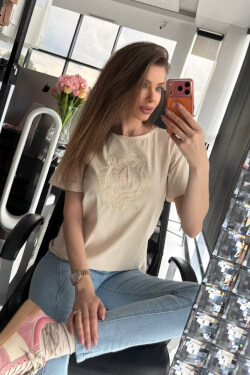 Inspire Insignia T-Shirt с бродерия - Soft Beige