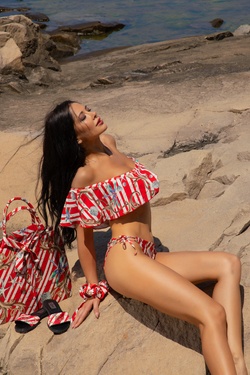 Spirit of the Summer бански кроп-топ Ruffles