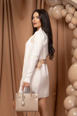 Sassy Enigma Жилетка С Подвижен Колан - Ecru