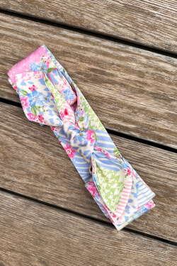 Enchanting Euphoria Лента За Коса