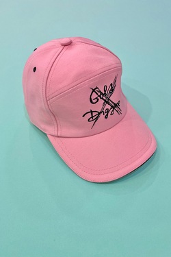 Not a gold digger шапка - пудра