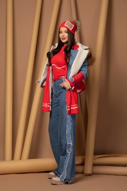 Warm Hugs Шал От Плетиво - Red