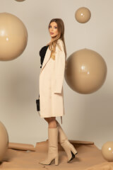 : title - Image: number