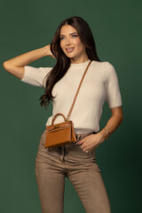 Emblem Knit Блузка От меко пухкаво плетиво - Soft Beige - Изображение 3