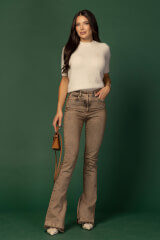 Emblem Knit Блузка От меко пухкаво плетиво - Soft Beige - Изображение 7
