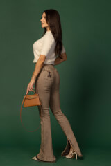 Emblem Knit Блузка От меко пухкаво плетиво - Soft Beige - Изображение 9