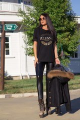 Alessa monopoly boyfriend t-shirt - черен - Изображение 4