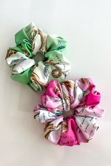 All I Want Is A Yacht Scrunchie mare - Pink print - Imagine 3