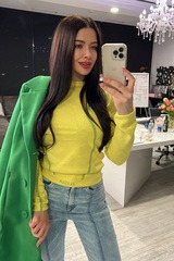 Alessa Hug Пуловер От Плетиво - Yellow - Изображение 3