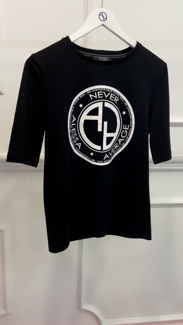 Revolve Around Me T-Shirt - Черна с Бяло Лого - Изображение 3
